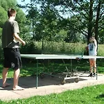 Kinderfreundliches-ferienhaus-mit-grosser-spielwiese
