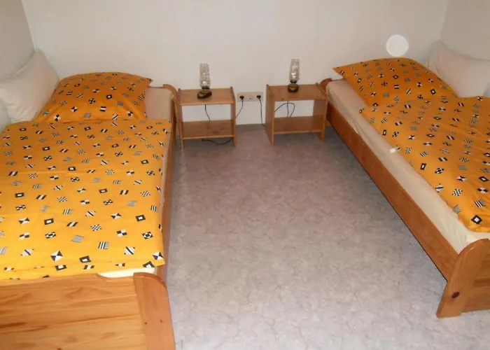別荘 Kinderfreundliches-ferienhaus-mit-grosser-spielwiese *