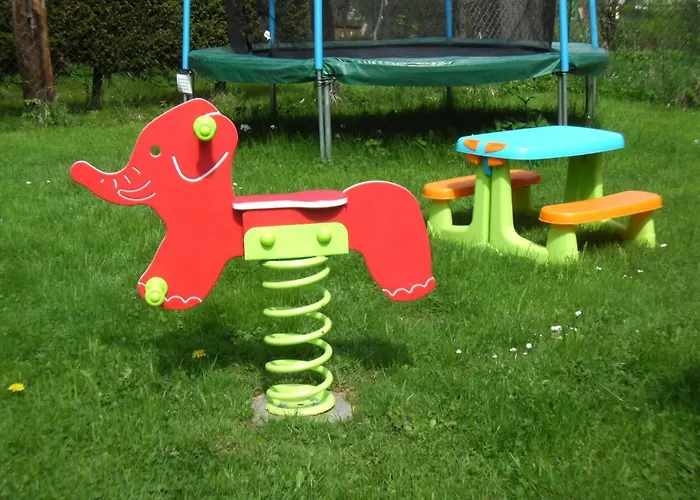 別荘 Kinderfreundliches-ferienhaus-mit-grosser-spielwiese